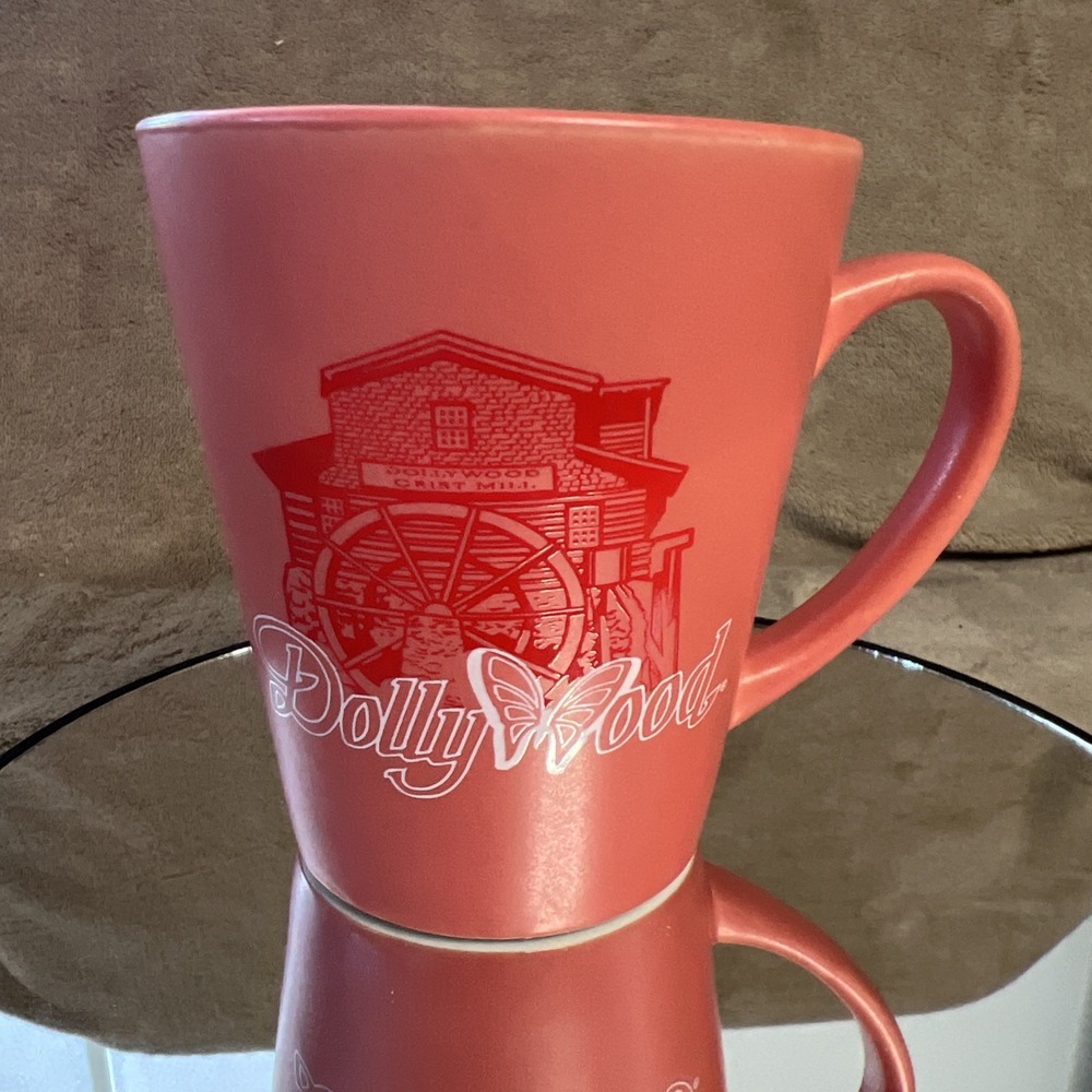 Dollywood Pink‎ and White Coffee Tea 10 oz Cup Mug